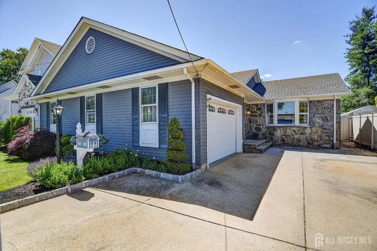 -94 Mccutcheon Avenue, Sayreville, NJ 08872 - #1