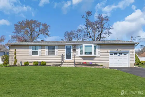 -71 Pine Street, Spotswood, NJ 08884