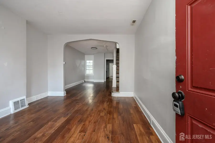 -811 Anderson Street, Trenton, NJ 08611 - #2