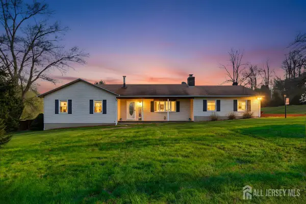 -16 Hogback Road, Franklin, NJ 08867