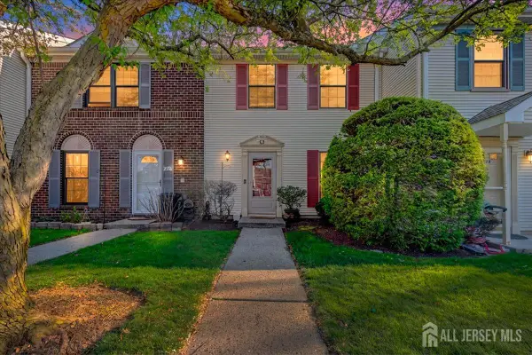 -275 Bromley Place, East Brunswick, NJ 08816