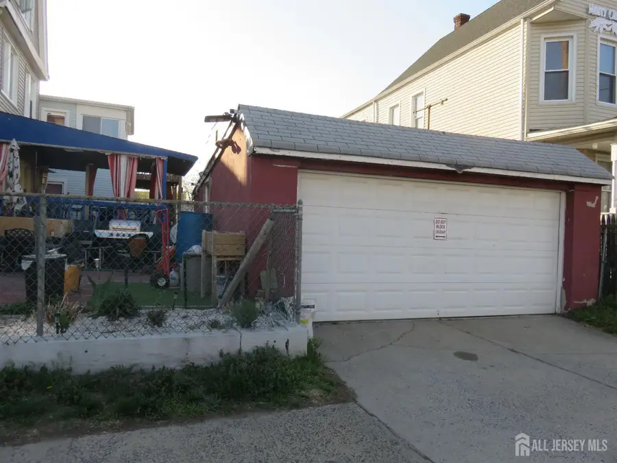 -284 Washington Street, Perth Amboy, NJ 08861 - #3