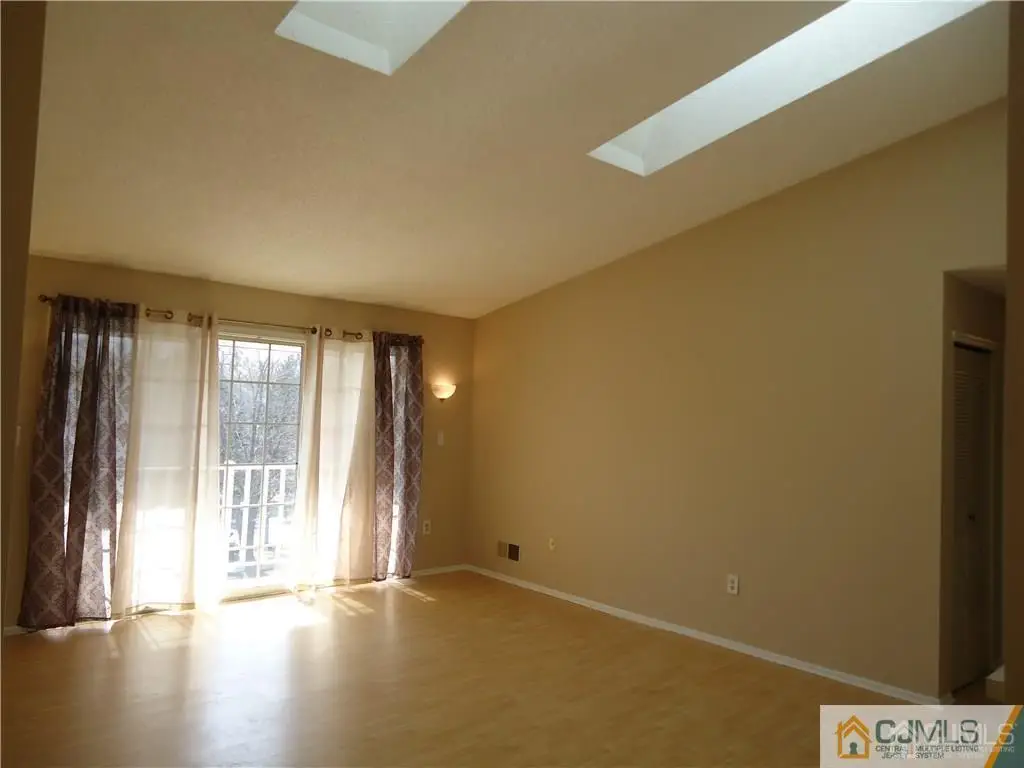 -306 Wimbeldon Court, North Brunswick, NJ 08902 - #1