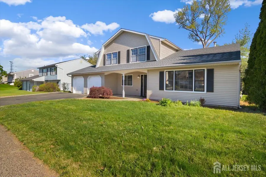 -4 Visco Drive, Edison, NJ 08820 - #3