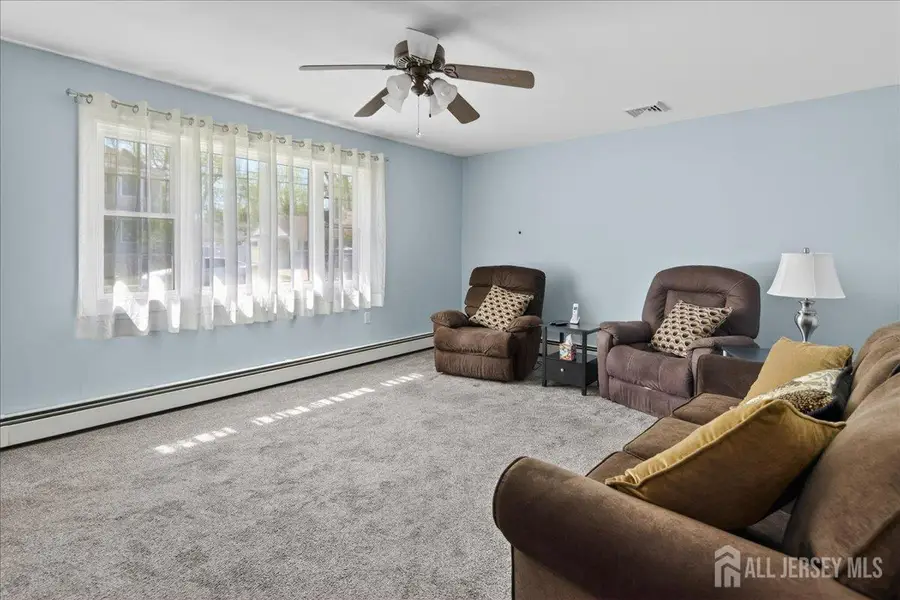 -13 Comstock Road, Edison, NJ 08817 - #3