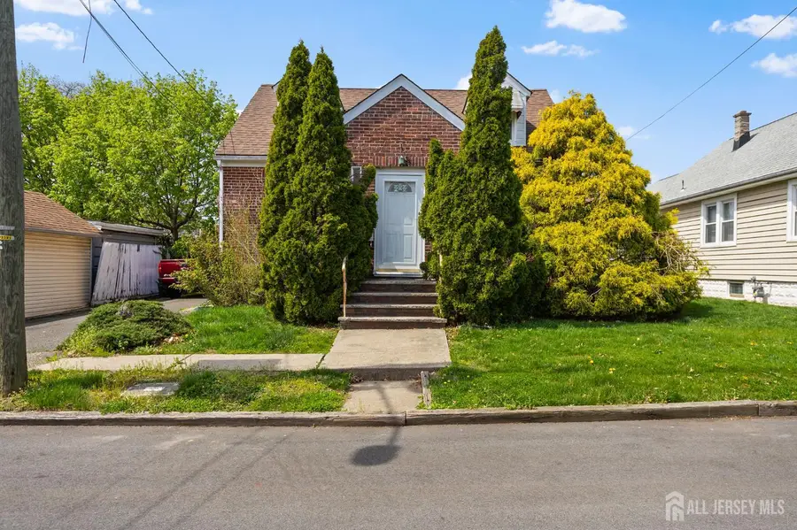 -35 Melbourne Court, Woodbridge, NJ 07095 - #2