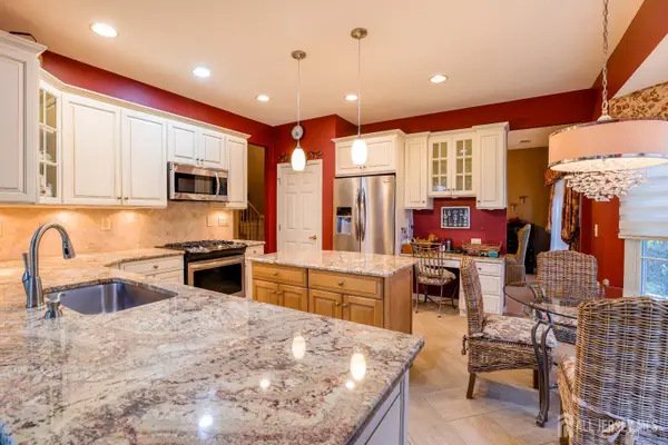 -1 Leeds Lane, Monroe, NJ 08831