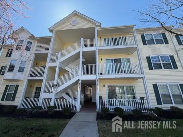 -89 Albury Lane, North Brunswick, NJ 08902 - #2