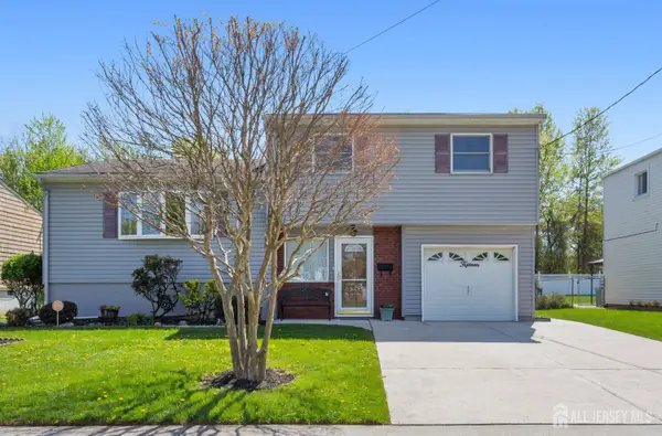 -15 Pinho Avenue, Carteret, NJ 07008