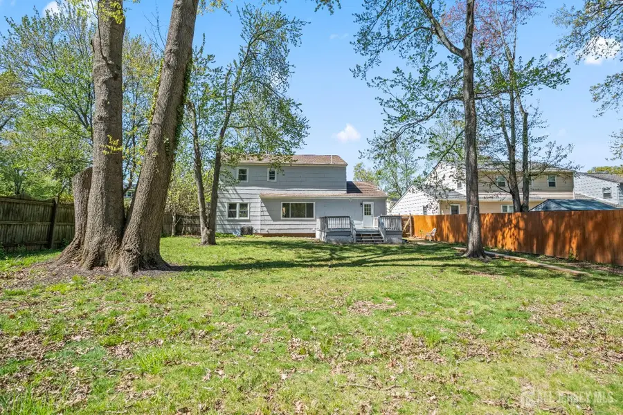 -10 Ginesi Court, Metuchen, NJ 08840 - #3