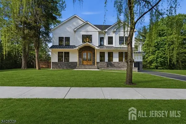 -61 Hickory Street, Middlesex, NJ 08840