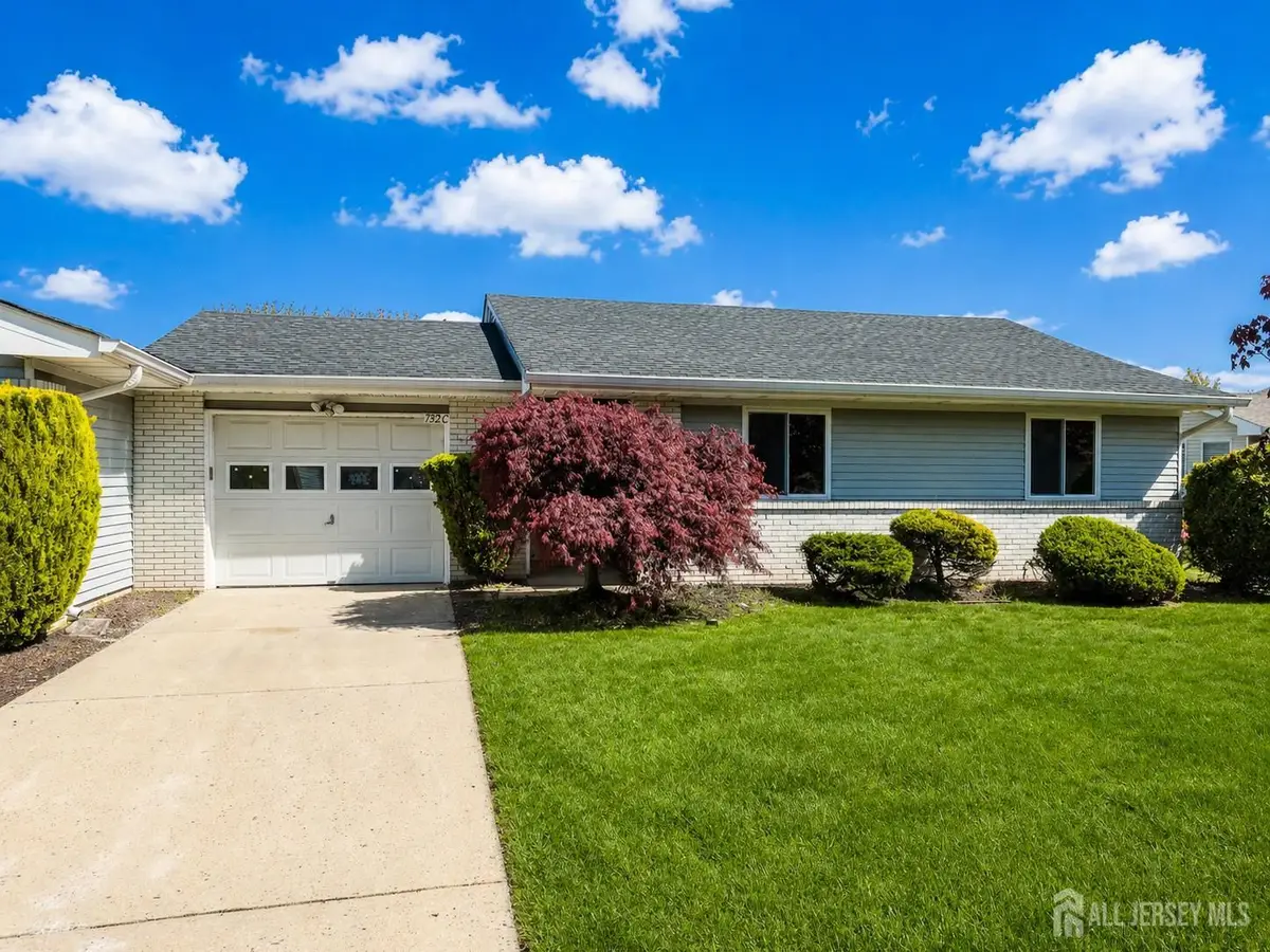 -732-C Ralston Plaza, Monroe, NJ 08831 - #1