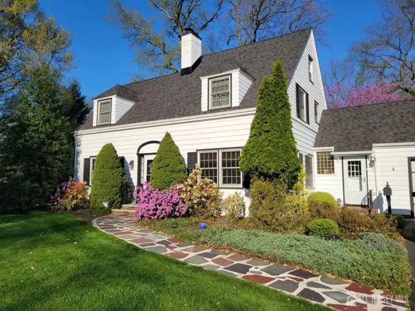 -7 Crest Road, New Brunswick, NJ 08901