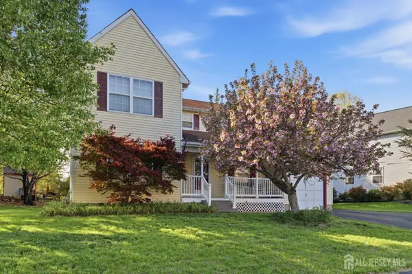 -6 Shoshoni Way, Branchburg, NJ 08876