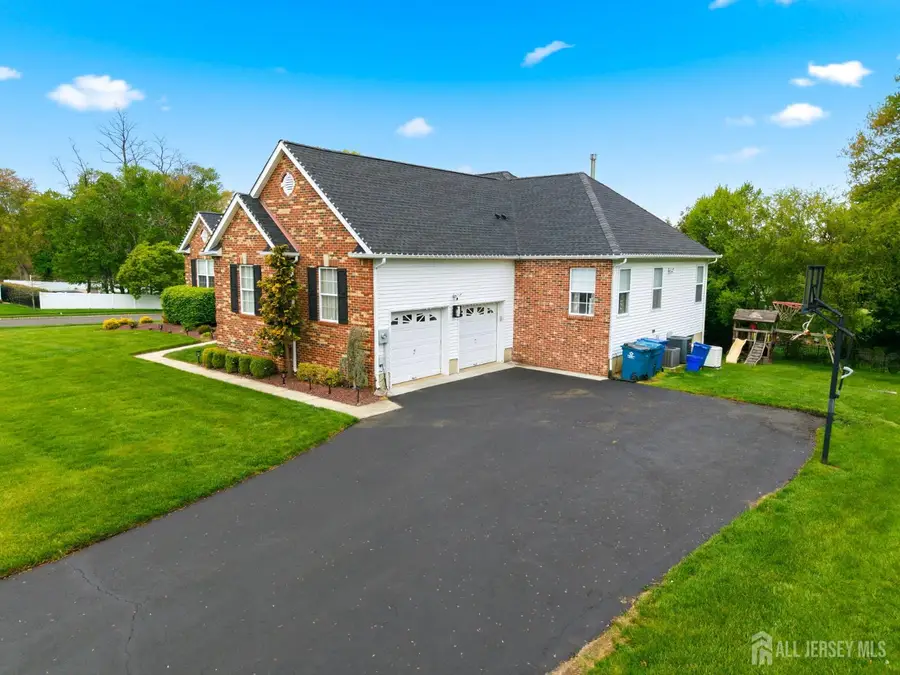 -32 Scott Drive, Monroe, NJ 08831 - #3
