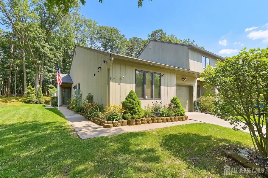 -25 Carmel Court, Old Bridge, NJ 08857 - #2