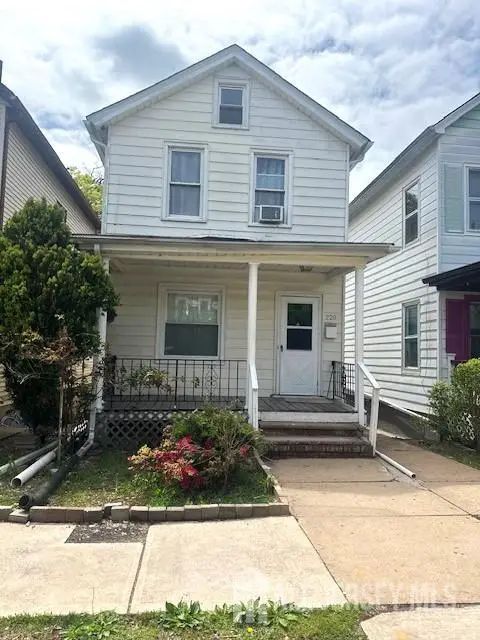-220 Powers Street, New Brunswick, NJ 08901 - #1
