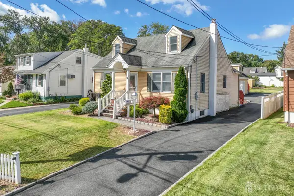 -41 Clover Avenue, Colonia, NJ 07067