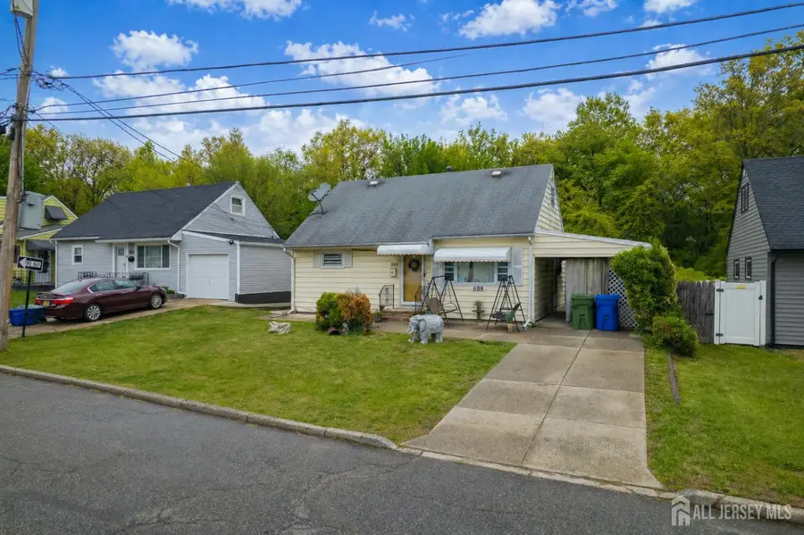 -520 N Park Drive N, Perth Amboy, NJ 08861 - #2