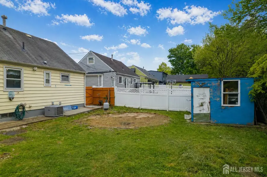 -520 N Park Drive N, Perth Amboy, NJ 08861 - #3