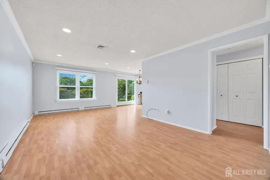 -81-B Banyan Plaza, Monroe, NJ 08831 - #2