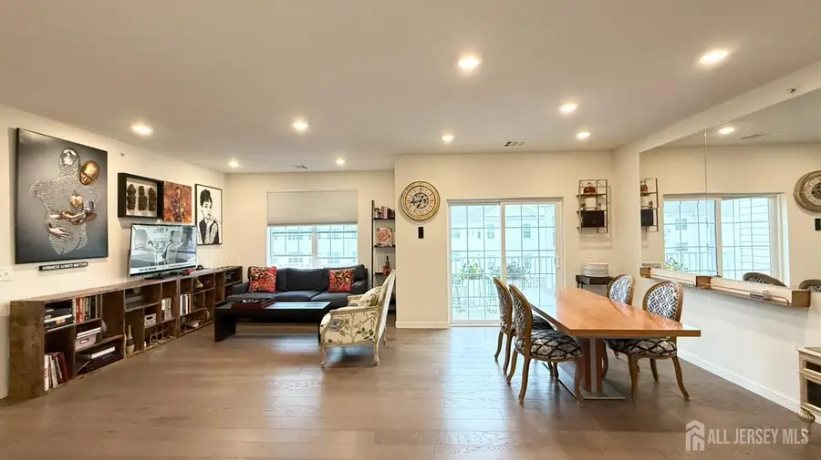 -542 Lorhan Drive, Piscataway, NJ 08854 - #3