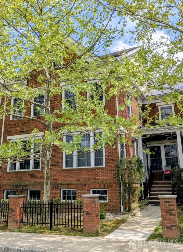 -10 Okeson Street, Plainsboro, NJ 08536