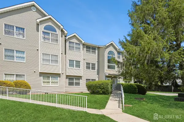 -911 Edpas Road, New Brunswick, NJ 08901