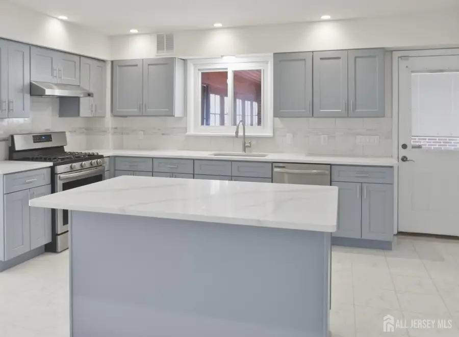 -21 Sherwood Avenue, East Brunswick, NJ 08816 - #2