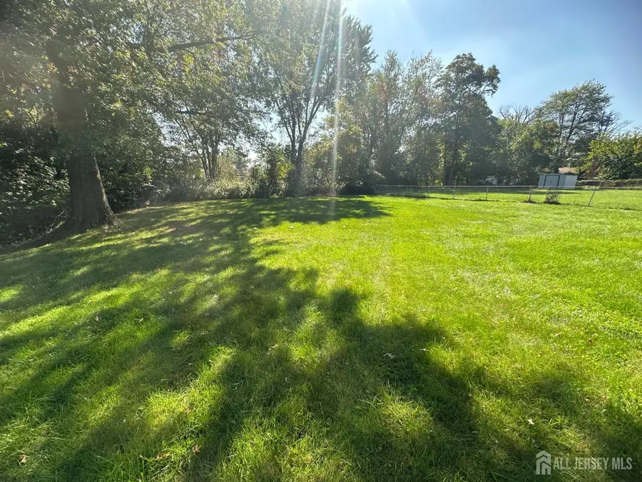 -9 E Holly Road E, Iselin, NJ 08830 - #3