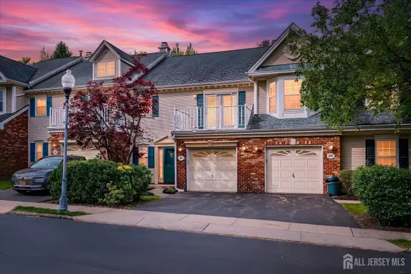 -216 Amethyst Way, Franklin, NJ 08823