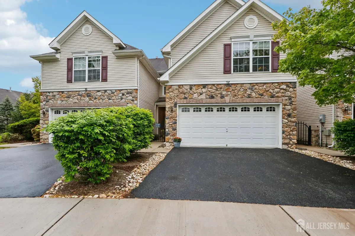 -17 Miller Circle, Pennington, NJ 08534 - #1