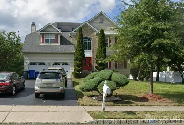 -5 Mountain Ash Court, Monroe, NJ 08831