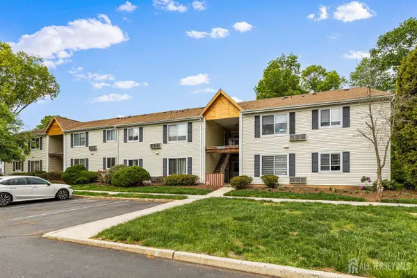 -42 Norwich Place, Franklin Twsp, NJ 08873