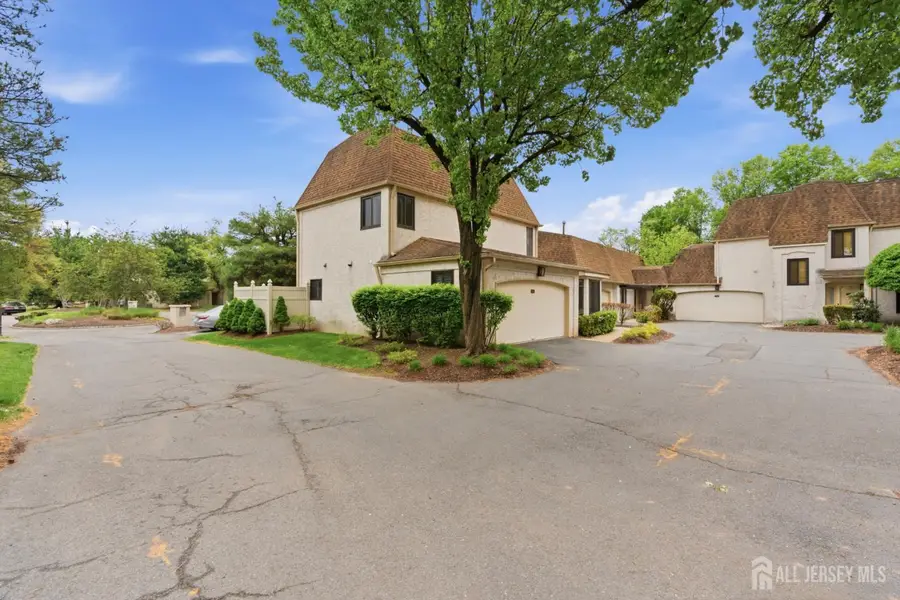 -76 Carriage Place, Edison, NJ 08820 - #3