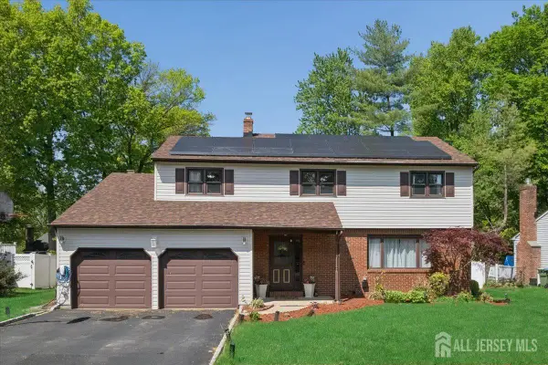 -24 Sandalwood Drive, Edison, NJ 08820