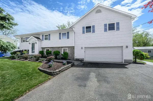 -387 Suburban Drive, Toms River, NJ 08753