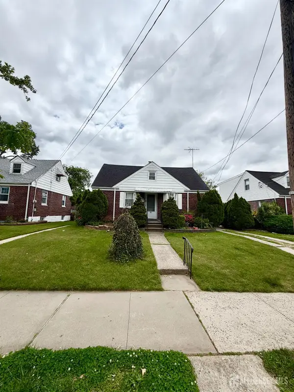 -85 Hermann Avenue, Carteret, NJ 07008