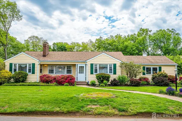 -866 Crescent Drive, Rahway, NJ 07065
