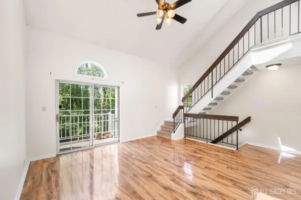 -1307 Commons At Kingswood Drive, East Brunswick, NJ 08816