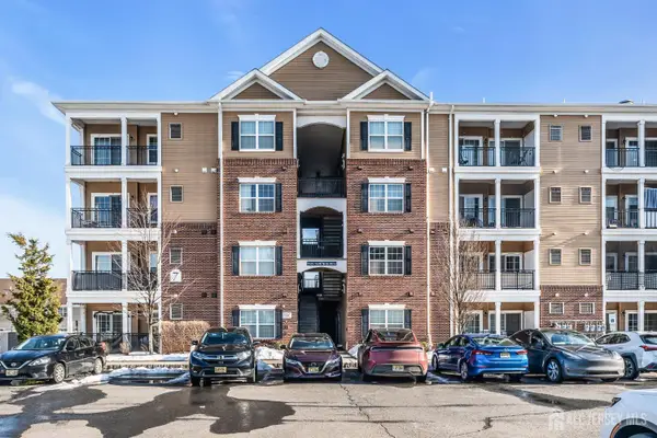 -731 Strassle Way, South Plainfield, NJ 07080