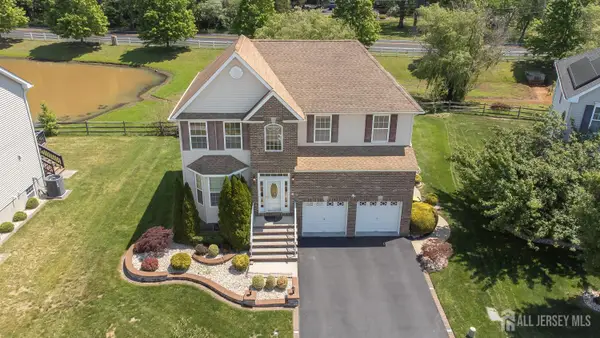 -32 Carnation Road, Monroe, NJ 08831