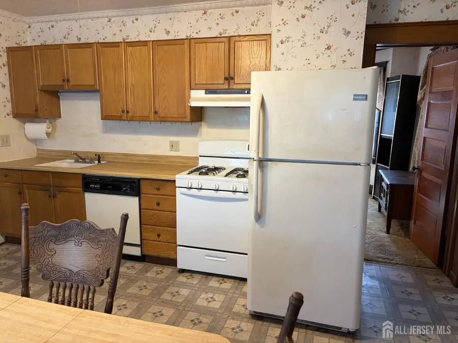 -95 Emerson Street, Carteret, NJ 07008 - #3
