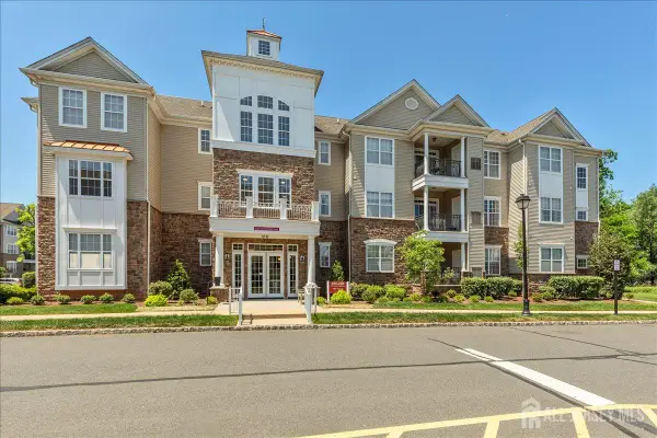 -4306 Enclave Circle, Franklin Twsp, NJ 08873