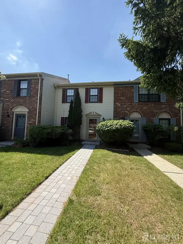 -464 Harwick Court, Piscataway, NJ 08854