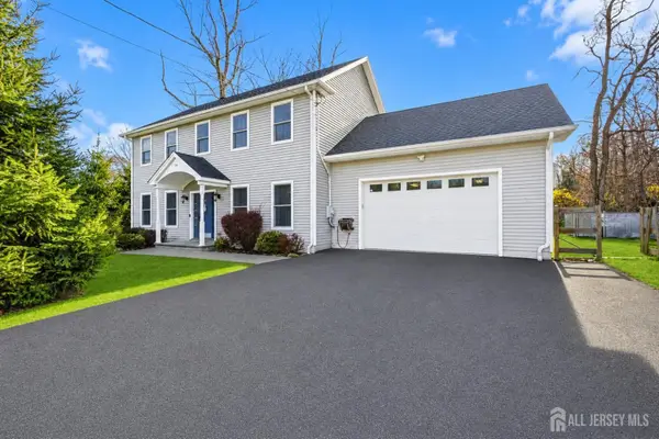 -34 Tobyhanna Trail, Hopatcong, NJ 07843