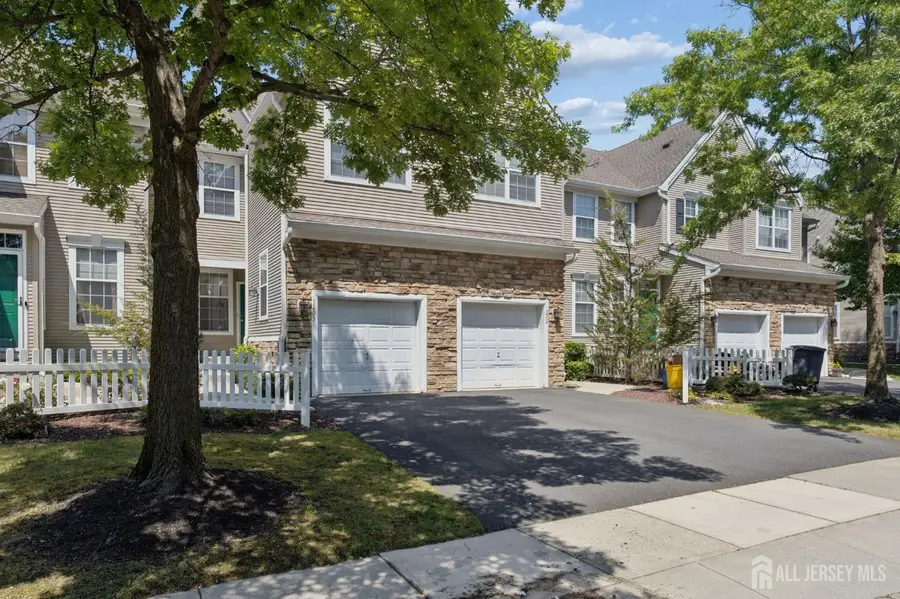 -1203 Yarrow Circle, South Brunswick, NJ 08810 - #3