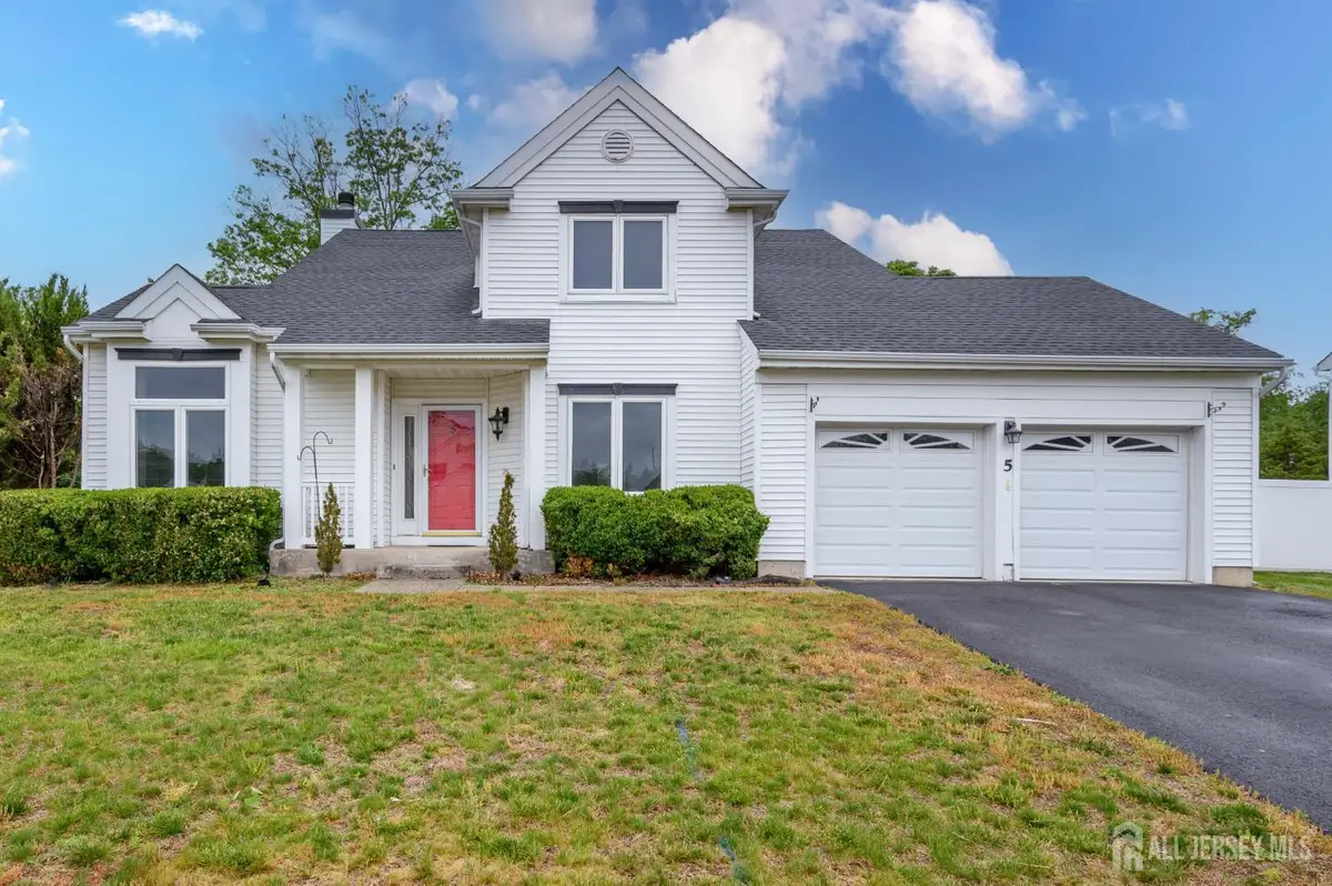 -5 Cherrywood Drive, Piscataway, NJ 08854 - #1