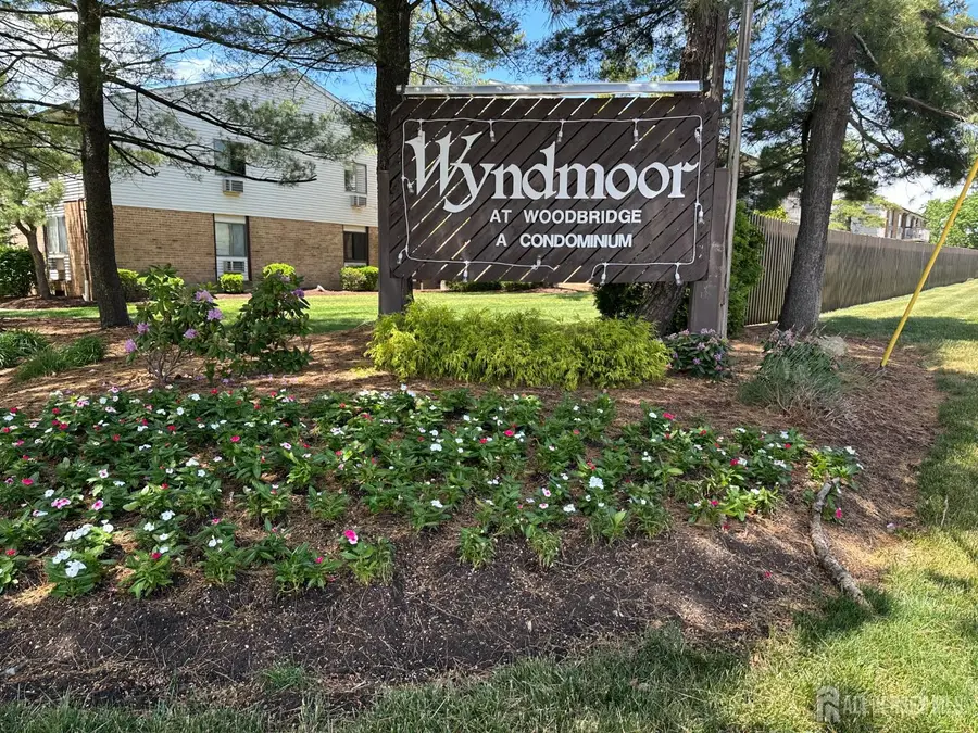 -509 Cricket Lane, Woodbridge, NJ 07095 - #2