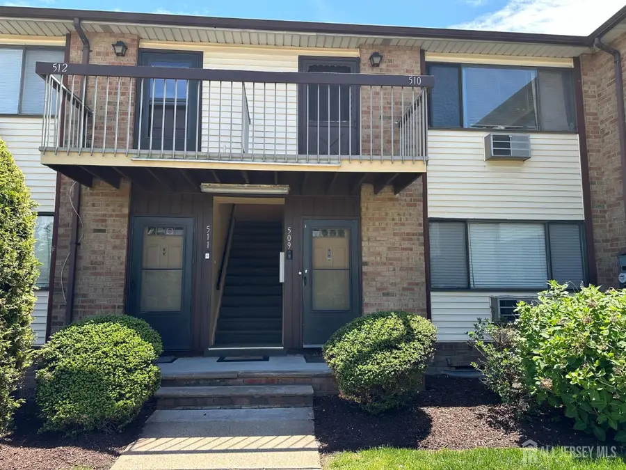 -509 Cricket Lane, Woodbridge, NJ 07095 - #3